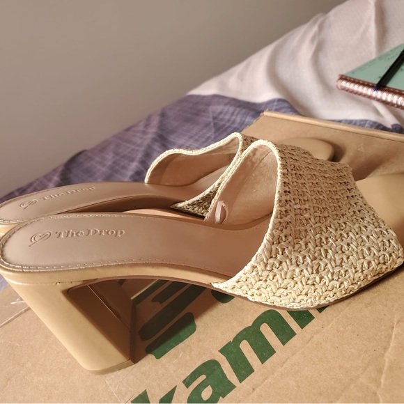 The Drop Woven Heel Sandals - Picture 4 of 4